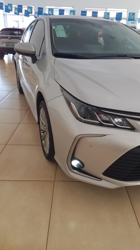 TOYOTA Corolla 2.0 16V 4P FLEX XEI DIRECT SHIFT AUTOMTICO CVT, Foto 8