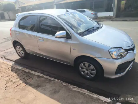 TOYOTA Etios Hatch 1.5 16V 4P FLEX XS, Foto 1