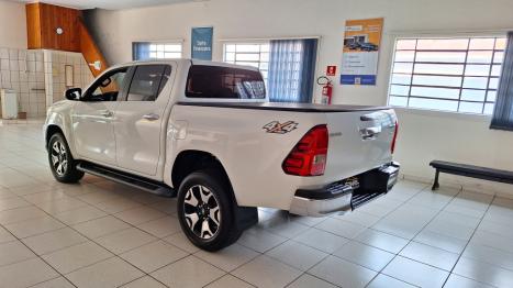 TOYOTA Hilux Caminhonete 2.8 16V SRX 50 ANOS 4X4 TURBO DIESEL CABINE DUPLA AUTOMTICO, Foto 3