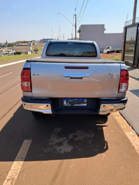 TOYOTA Hilux Caminhonete 2.8 16V SRV 4X4 DIESEL CABINE DUPLA AUTOMTICO, Foto 2