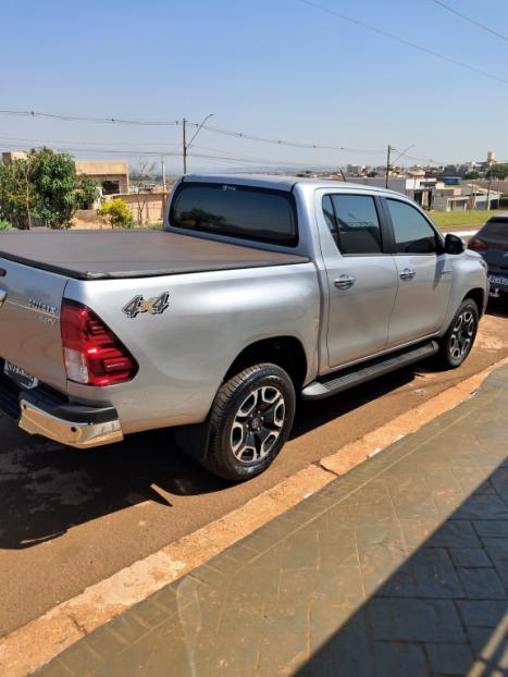 TOYOTA Hilux Caminhonete 2.8 16V SRV 4X4 DIESEL CABINE DUPLA AUTOMTICO, Foto 7