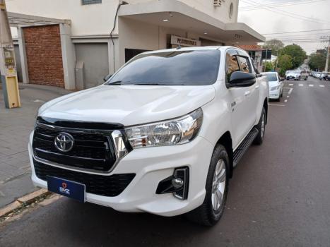 TOYOTA Hilux Caminhonete 2.7 16V 4P SR FLEX CABINE DUPLA AUTOMTICO, Foto 1