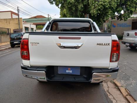 TOYOTA Hilux Caminhonete 2.7 16V 4P SR FLEX CABINE DUPLA AUTOMTICO, Foto 3