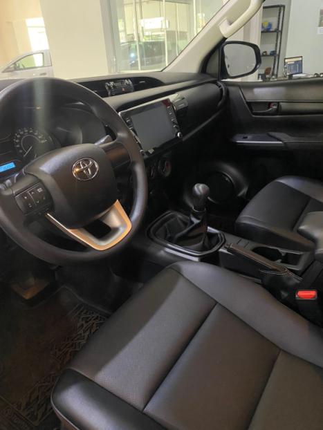 TOYOTA Hilux Caminhonete 2.4 4P 4X4 DIESEL CABINE DUPLA, Foto 5