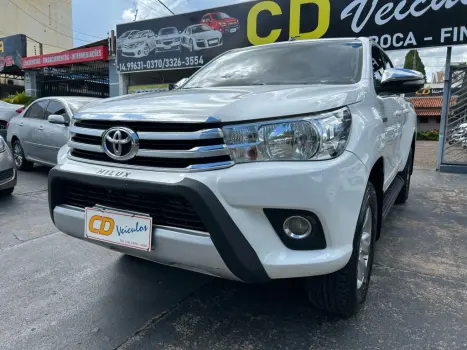 TOYOTA Hilux Caminhonete 2.8 16V SRV 4X4 DIESEL CABINE DUPLA AUTOMTICO, Foto 5