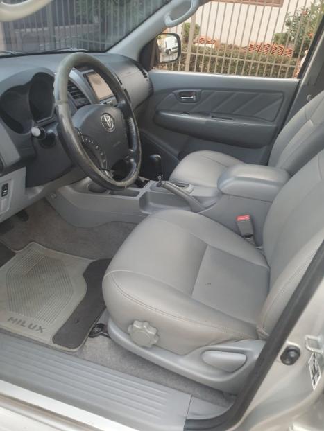TOYOTA Hilux Caminhonete 3.0 4X4 TURBO DIESEL CABINE SIMPLES, Foto 8