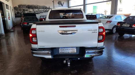 TOYOTA Hilux Caminhonete 2.8 16V SRX 4X4 TURBO DIESEL CABINE DUPLA AUTOMTICO, Foto 4