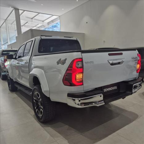 TOYOTA Hilux Caminhonete 2.8 16V SRX 4X4 TURBO DIESEL CABINE DUPLA AUTOMTICO, Foto 6