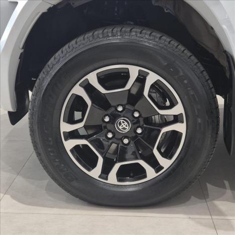 TOYOTA Hilux Caminhonete 2.8 16V SRX 4X4 TURBO DIESEL CABINE DUPLA AUTOMTICO, Foto 7