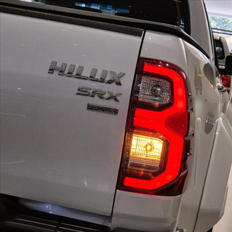 TOYOTA Hilux Caminhonete 2.8 16V SRX 4X4 TURBO DIESEL CABINE DUPLA AUTOMTICO, Foto 9