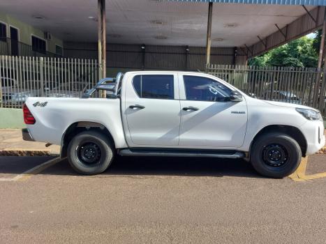 TOYOTA Hilux Caminhonete 2.8 16V  LOW M4FD 4X4 TURBO DIESEL CABINE DUPLA, Foto 3