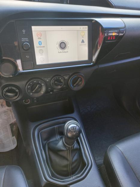 TOYOTA Hilux Caminhonete 2.8 16V  LOW M4FD 4X4 TURBO DIESEL CABINE DUPLA, Foto 6