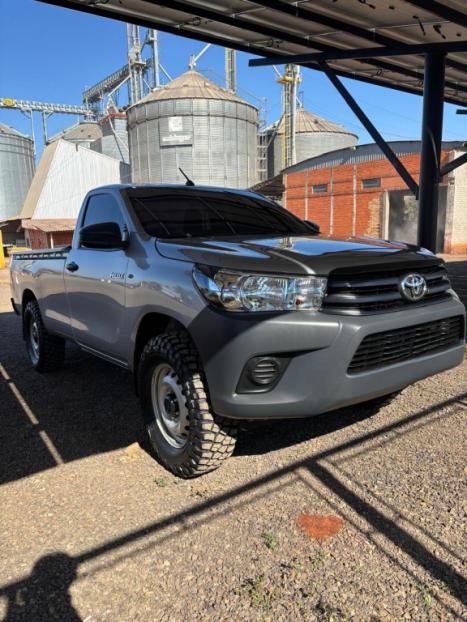 TOYOTA Hilux Caminhonete 2.8 4X4 DIESEL CABINE SIMPLES, Foto 1