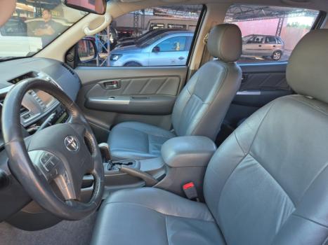 TOYOTA Hilux Caminhonete 3.0 16V 4P 4X4 SRV TURBO DIESEL CABINE DUPLA AUTOMTICO, Foto 7
