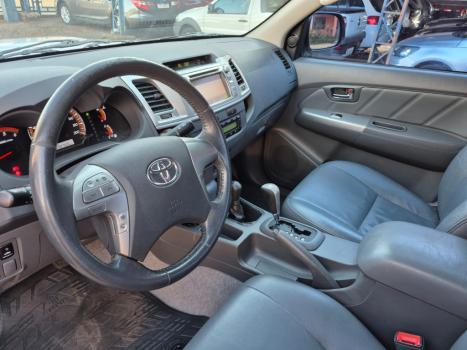 TOYOTA Hilux Caminhonete 3.0 16V 4P 4X4 SRV TURBO DIESEL CABINE DUPLA AUTOMTICO, Foto 9