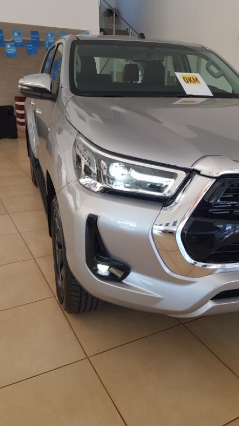 TOYOTA Hilux Caminhonete 2.8 16V SRV 4X4 DIESEL CABINE DUPLA AUTOMTICO, Foto 10