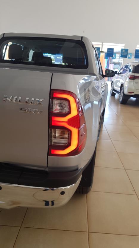 TOYOTA Hilux Caminhonete 2.8 16V SRV 4X4 DIESEL CABINE DUPLA AUTOMTICO, Foto 11