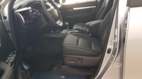 TOYOTA Hilux Caminhonete 2.8 16V SRV 4X4 DIESEL CABINE DUPLA AUTOMTICO, Foto 13