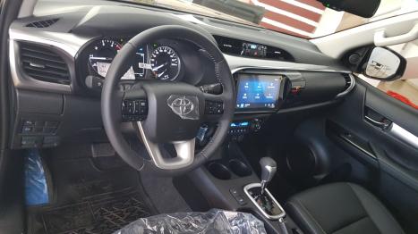 TOYOTA Hilux Caminhonete 2.8 16V SRV 4X4 DIESEL CABINE DUPLA AUTOMTICO, Foto 14