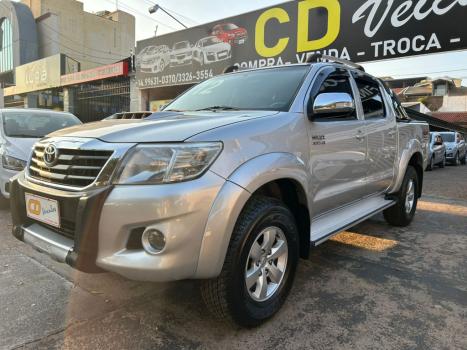 TOYOTA Hilux Caminhonete 3.0 4P 4X4 SRV TURBO DIESEL CABINE DUPLA AUTOMTICO, Foto 2