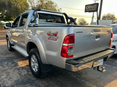 TOYOTA Hilux Caminhonete 3.0 4P 4X4 SRV TURBO DIESEL CABINE DUPLA AUTOMTICO, Foto 5