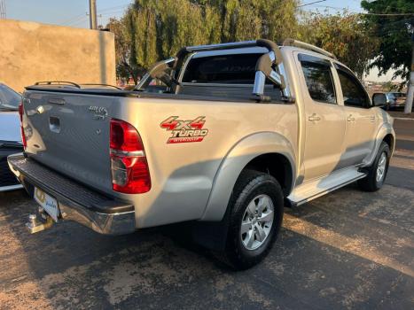 TOYOTA Hilux Caminhonete 3.0 4P 4X4 SRV TURBO DIESEL CABINE DUPLA AUTOMTICO, Foto 6