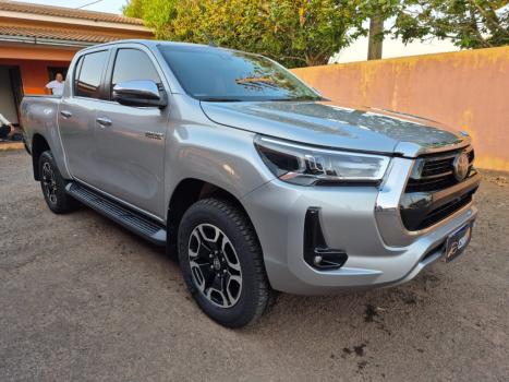 TOYOTA Hilux Caminhonete 2.8 16V SRX 4X4 TURBO DIESEL CABINE DUPLA AUTOMTICO, Foto 2