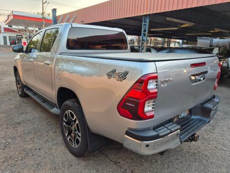 TOYOTA Hilux Caminhonete 2.8 16V SRX 4X4 TURBO DIESEL CABINE DUPLA AUTOMTICO, Foto 4