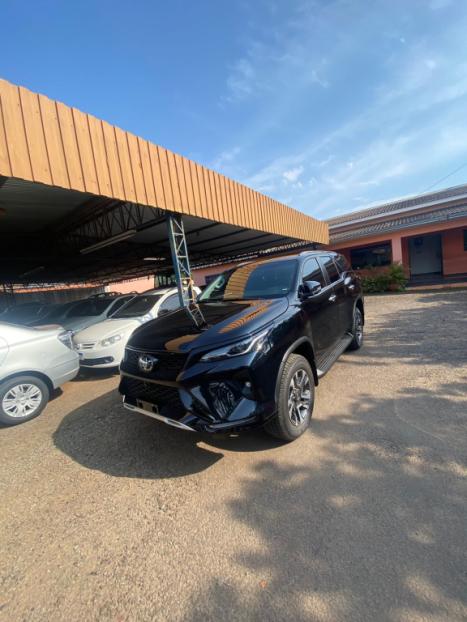 TOYOTA Hilux SW4 2.8 16V 4P SRX PLATINUM 4X4 7 LUGARES TURBO DIESEL AUTOMTICO, Foto 4