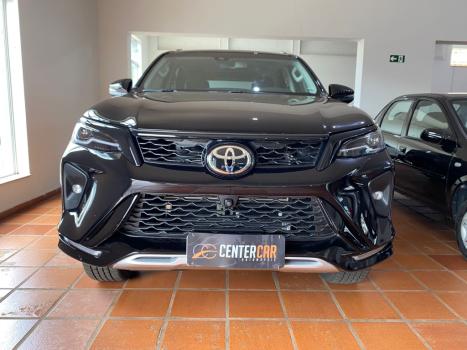 TOYOTA Hilux SW4 2.8 16V 4P SRX PLATINUM 4X4 7 LUGARES TURBO DIESEL AUTOMTICO, Foto 3