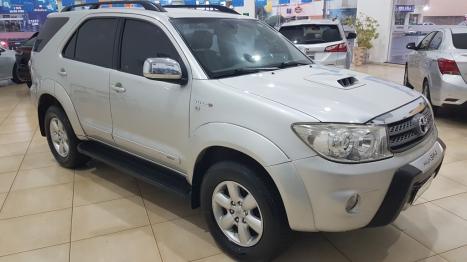 TOYOTA Hilux SW4 3.0 16V 4P SRV 4X4 7 LUGARES TURBO DIESEL AUTOMTICO, Foto 5