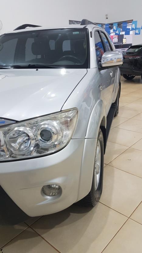 TOYOTA Hilux SW4 3.0 16V 4P SRV 4X4 7 LUGARES TURBO DIESEL AUTOMTICO, Foto 11