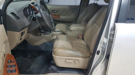 TOYOTA Hilux SW4 3.0 16V 4P SRV 4X4 7 LUGARES TURBO DIESEL AUTOMTICO, Foto 14