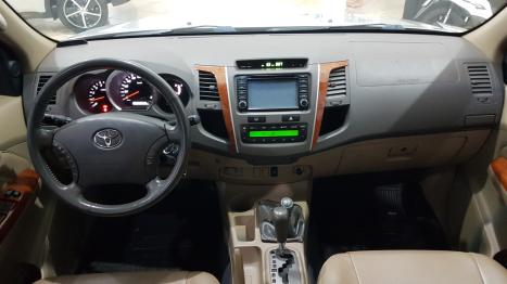 TOYOTA Hilux SW4 3.0 16V 4P SRV 4X4 7 LUGARES TURBO DIESEL AUTOMTICO, Foto 18