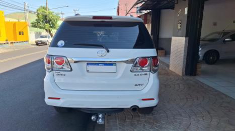 TOYOTA Hilux SW4 3.0 16V 4P SRV 4X4 7 LUGARES TURBO DIESEL AUTOMTICO, Foto 7