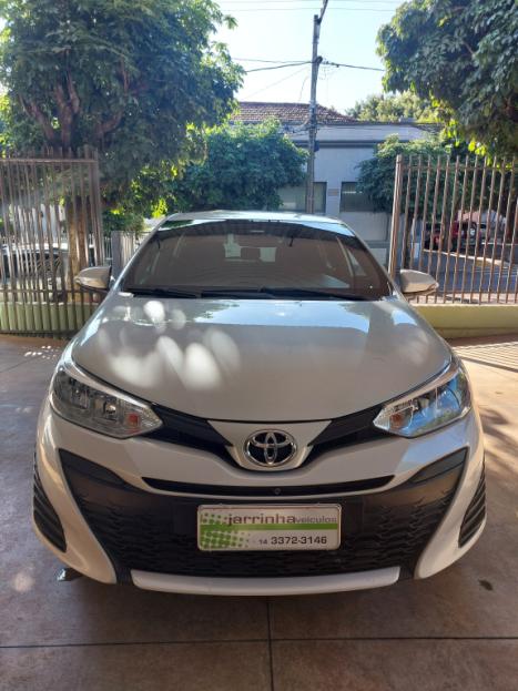TOYOTA Yaris Hatch 1.3 16V 4P FLEX XL MULTIDRIVE AUTOMTICO CVT, Foto 1