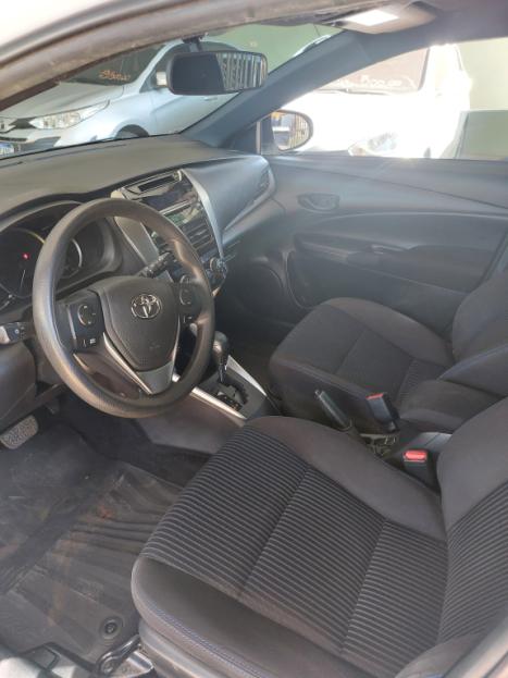 TOYOTA Yaris Hatch 1.3 16V 4P FLEX XL MULTIDRIVE AUTOMTICO CVT, Foto 7