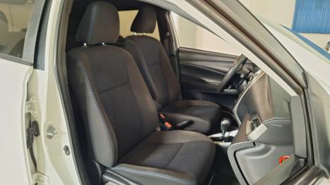 TOYOTA Yaris Hatch 1.3 16V 4P FLEX XL PLUS TECH MULTIDRIVE AUTOMTICO CVT, Foto 11