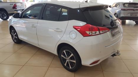 TOYOTA Yaris Hatch 1.5 16V 4P FLEX XS CONNECT MULTIDRIVE AUTOMTICO CVT, Foto 5