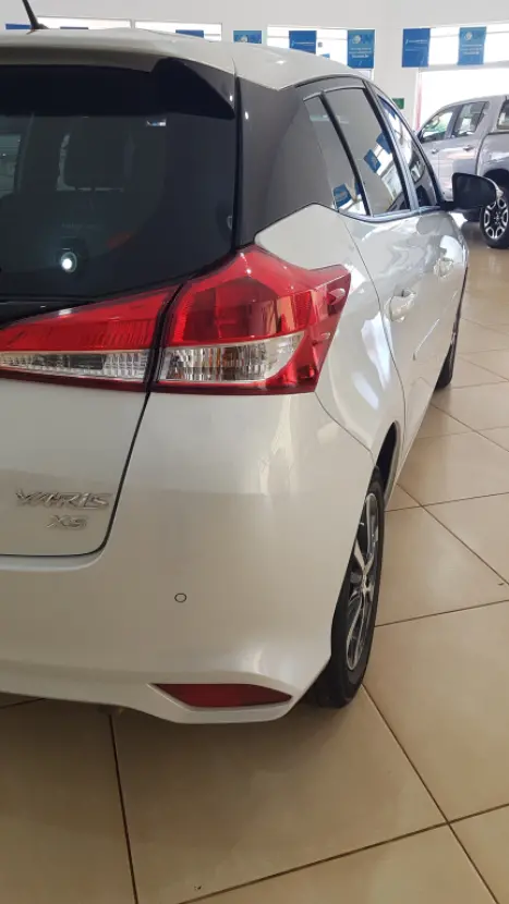 TOYOTA Yaris Hatch 1.5 16V 4P FLEX XS CONNECT MULTIDRIVE AUTOMTICO CVT, Foto 9