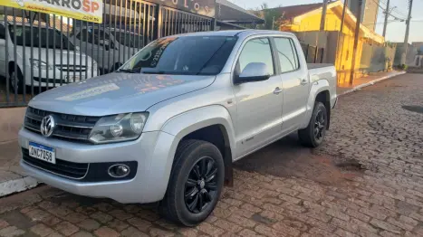 VOLKSWAGEN Amarok 2.0 16V 4X4 CABINE DUPLA TRENDLINE TURBO INTERCOOLER AUTOMTICO, Foto 2