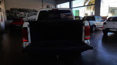 VOLKSWAGEN Amarok 3.0 V6 CABINE DUPLA HIGHLINE 4X4 TURBO INTERCOOLER AUTOMTICO, Foto 5