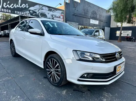 VOLKSWAGEN Jetta 2.0 4P TSI HIGHLINE 211 CV AUTOMTICO, Foto 1