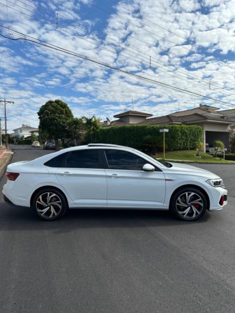 VOLKSWAGEN Jetta 2.0 4P 350 TSI GLI AUTOMTICO DSG, Foto 3