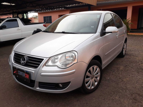 VOLKSWAGEN Polo Sedan 1.6 4P CONFORTLINE, Foto 1