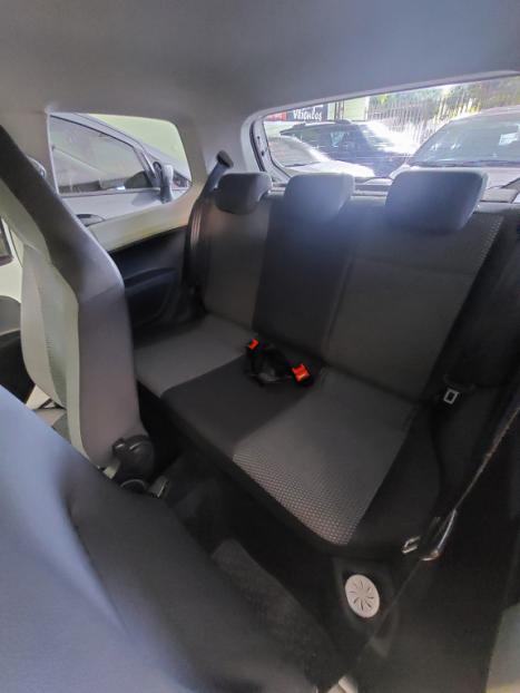 VOLKSWAGEN UP 1.0 12V HIGH FLEX, Foto 10
