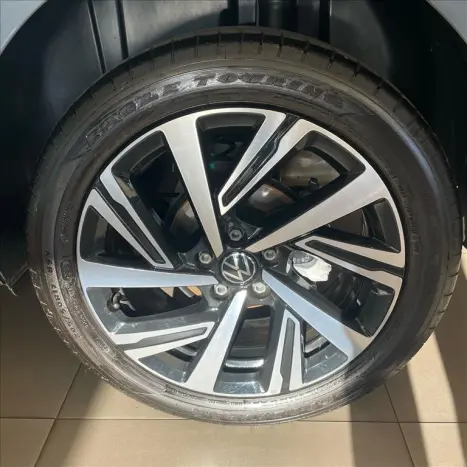 VOLKSWAGEN Virtus 1.0 4P 200 TSI FLEX HIGHLINE AUTOMÁTICO, Foto 8