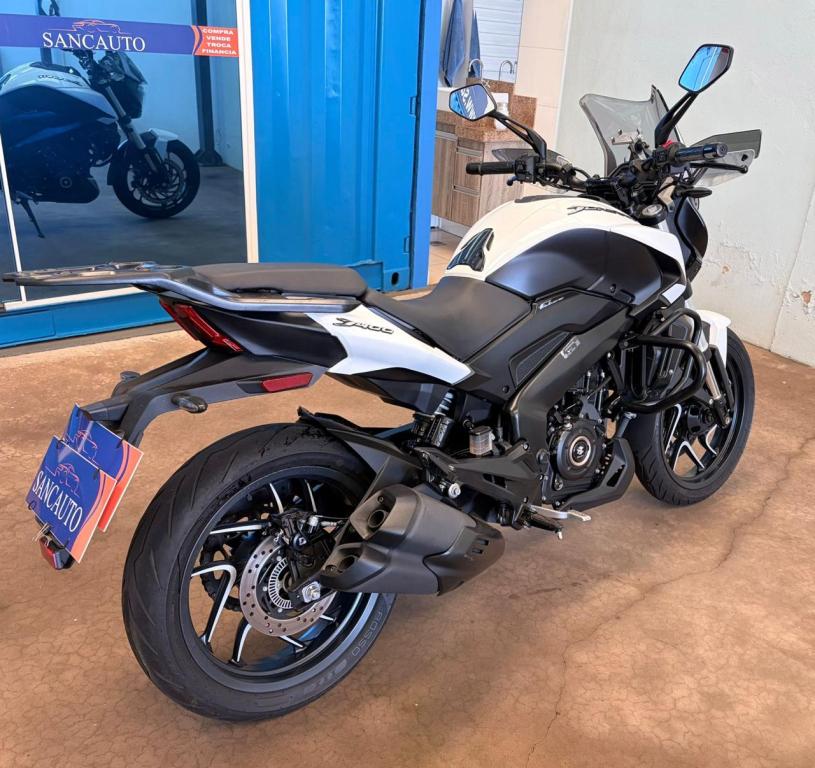 BAJAJ Dominar 400 - Foto