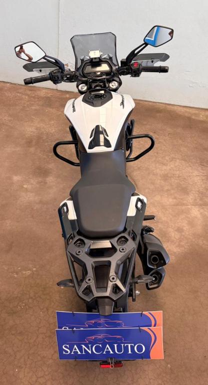 BAJAJ Dominar 400 - Foto