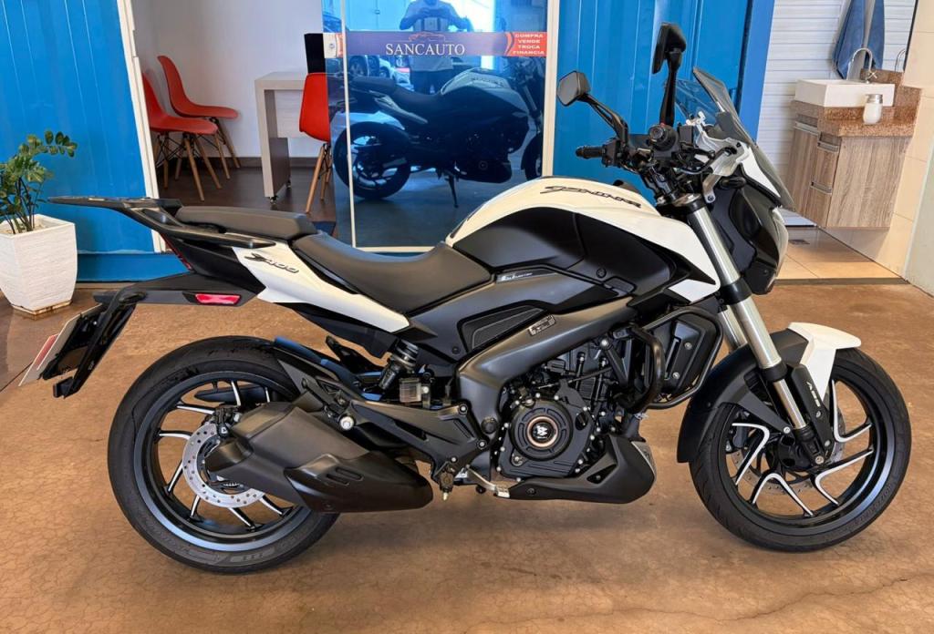 BAJAJ Dominar 400 - Foto